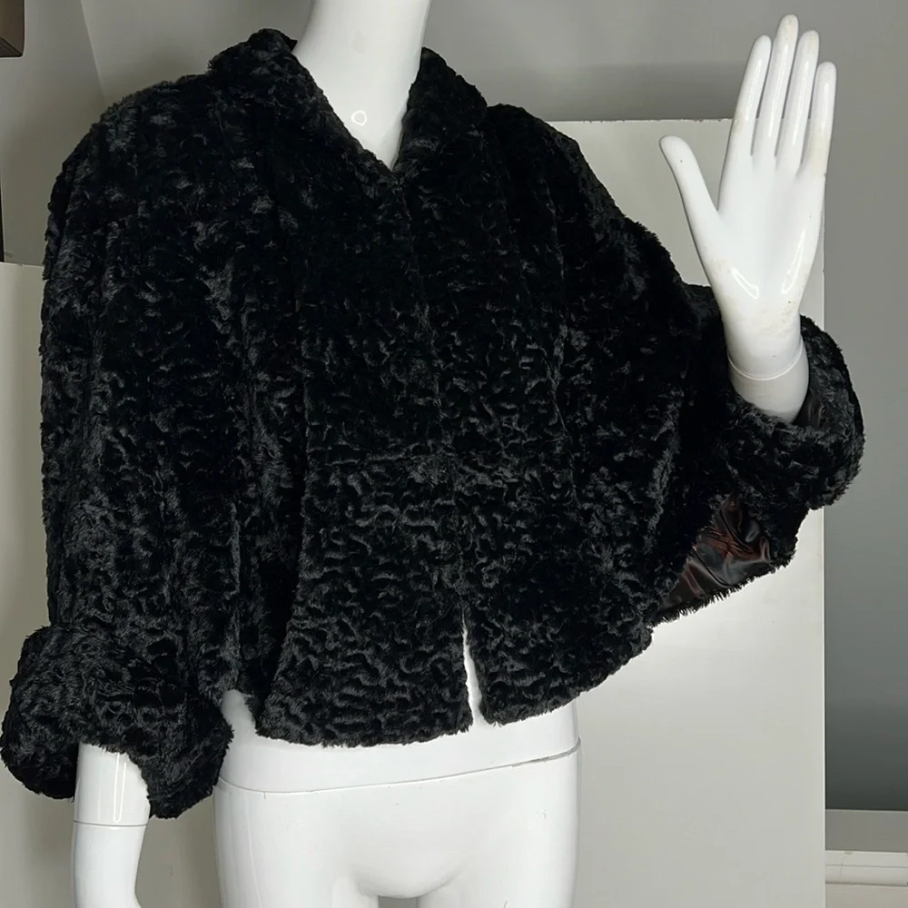 Vintage Sz 4-10 Open Black Persian Lamb Cape Jacket Front Hooks Flowy Back